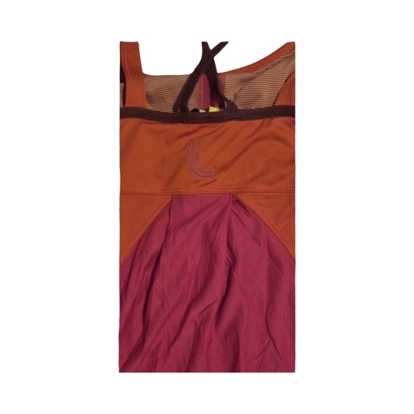 Lole Red Tank Top with Spaghetti Straps and V-Neckline - Picture 3 of 4